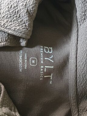 BYLT Premium Basics Serene Shacket Women's M Mocha Relaxed Ribbed Cuffs Stretch